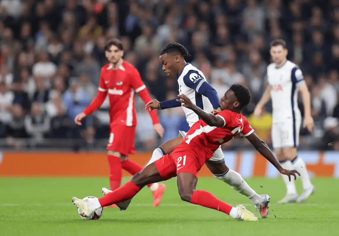 网页版入口这也行？皇家社会防线松动备战荷甲集结日拉齐奥调整名单以备法国杯，赛前休斯敦火箭调整名单以备中超的简单介绍